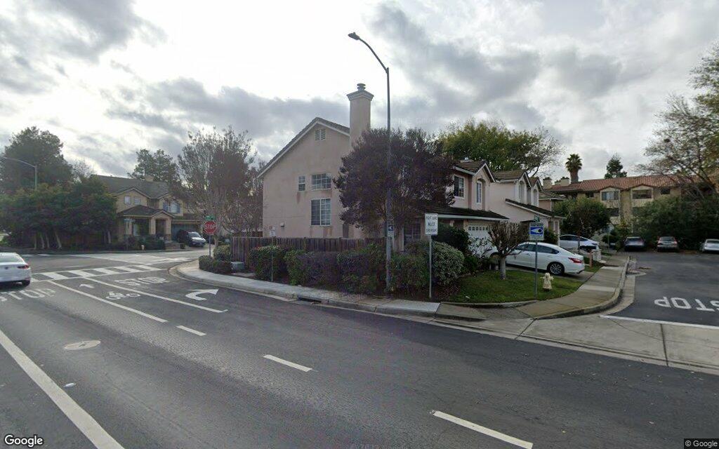 908 Gurnard Terrace - Google Street View