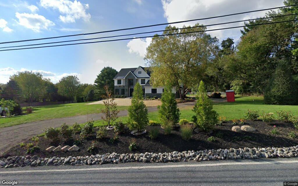 $660K, single-family house at 1006 North Church Road 