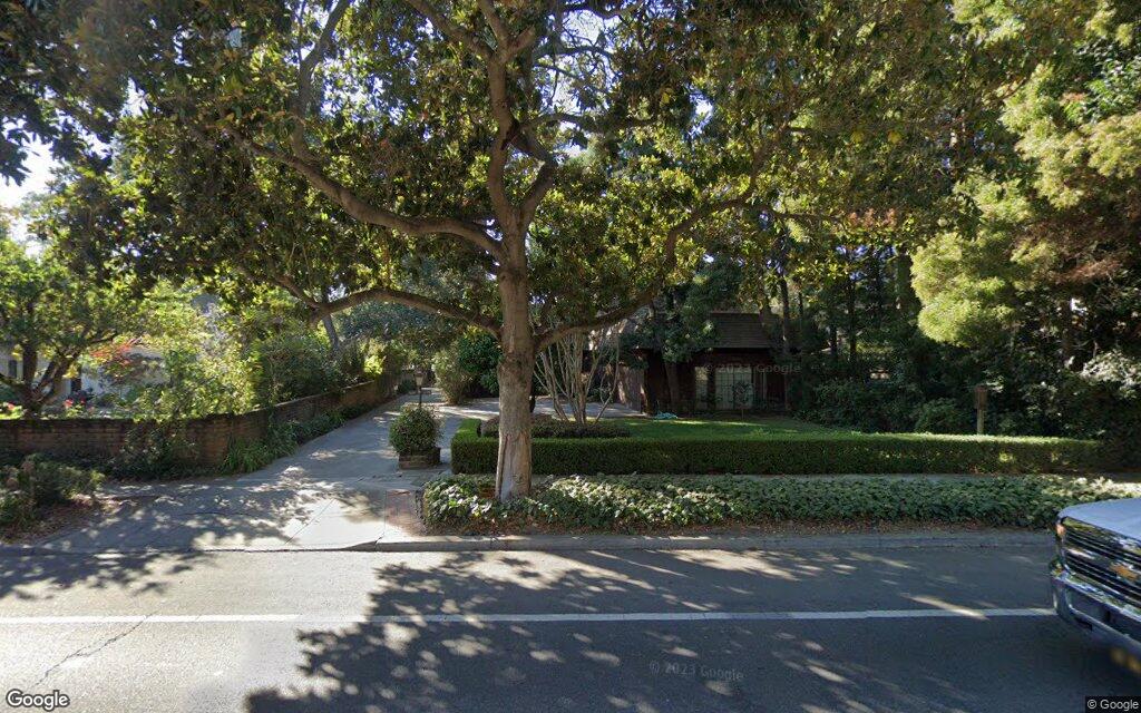 1270 University Avenue - Google Street View
