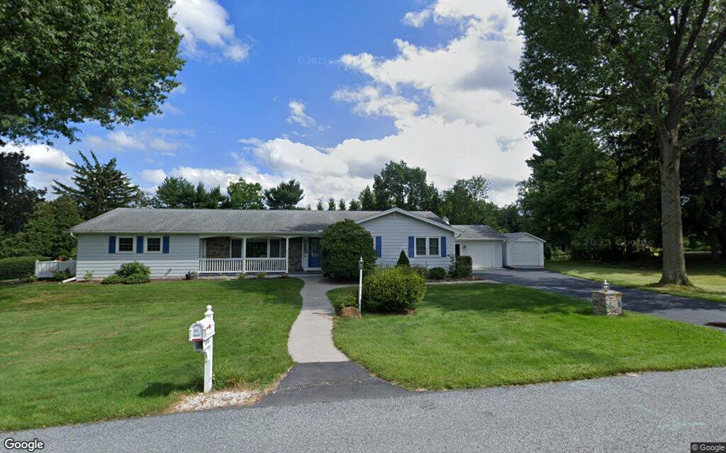 $550K, single-family home at 1915 Saucon Lane 