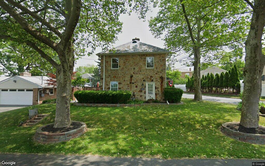 $425K, single-family house at 123-127 South 26th Street 