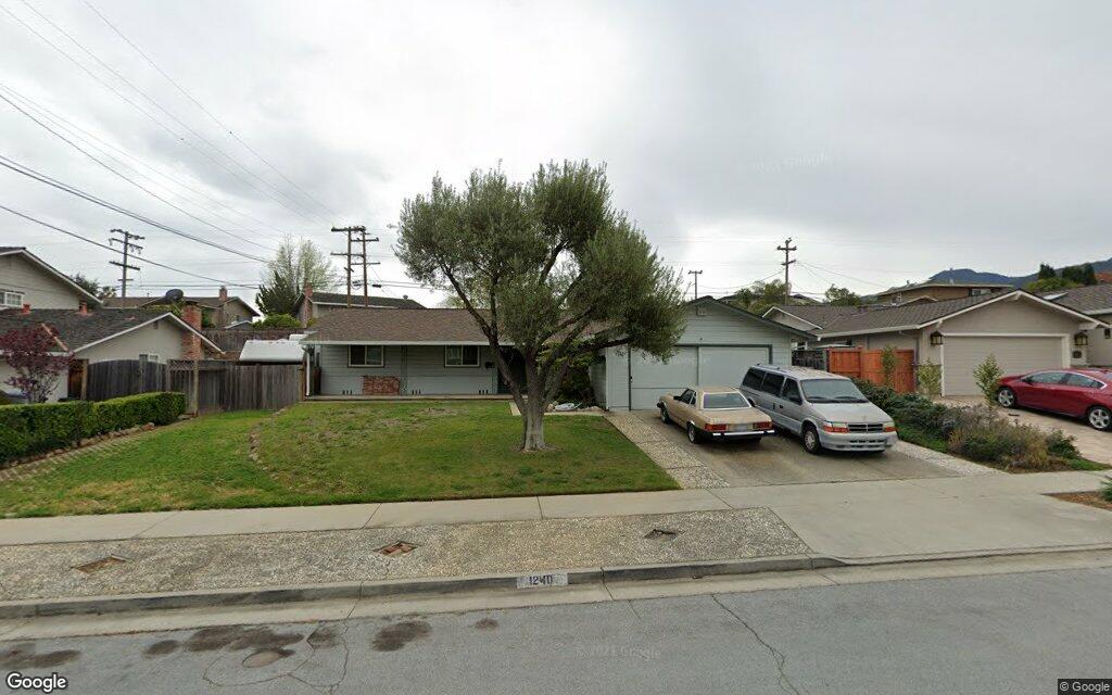 1240 Washoe Drive - Google Street View