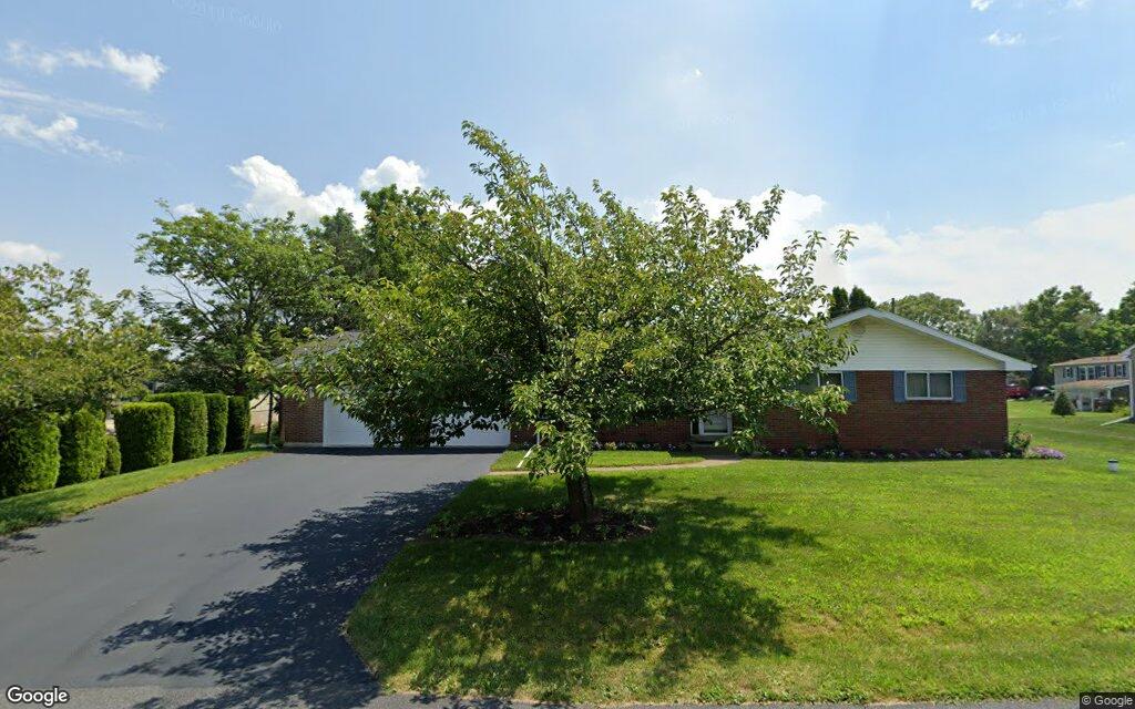 $350K, single-family house at 3543 Apple Road 