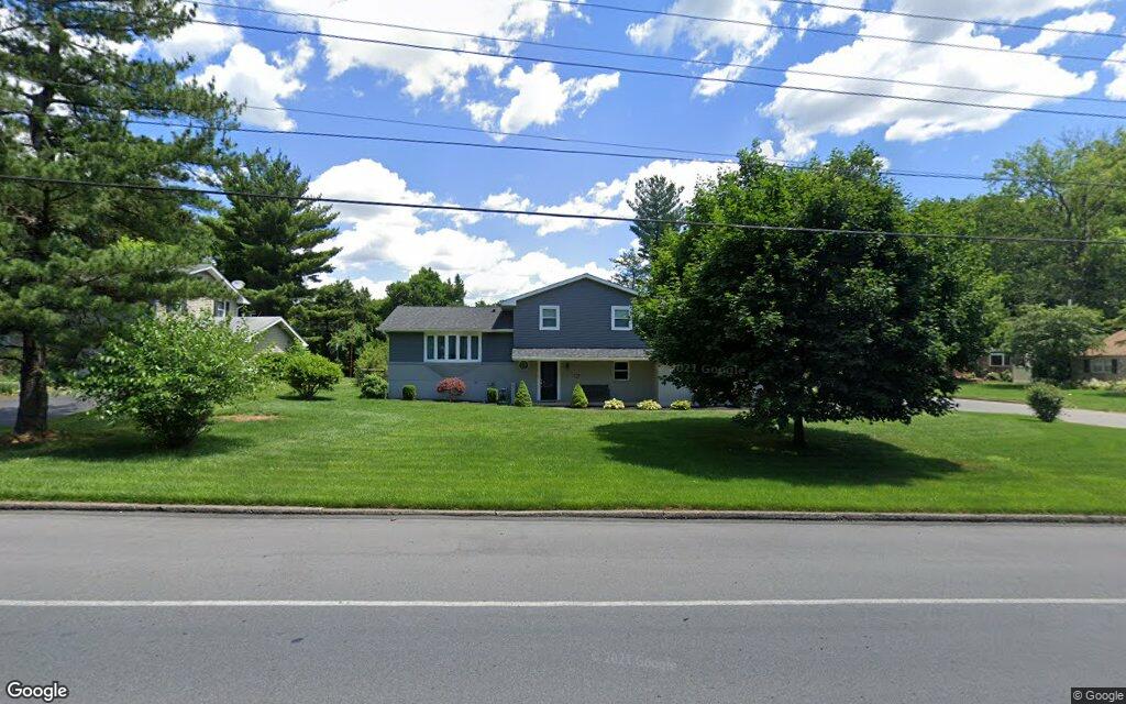 $450K, single-family house at 2824 Center Street 