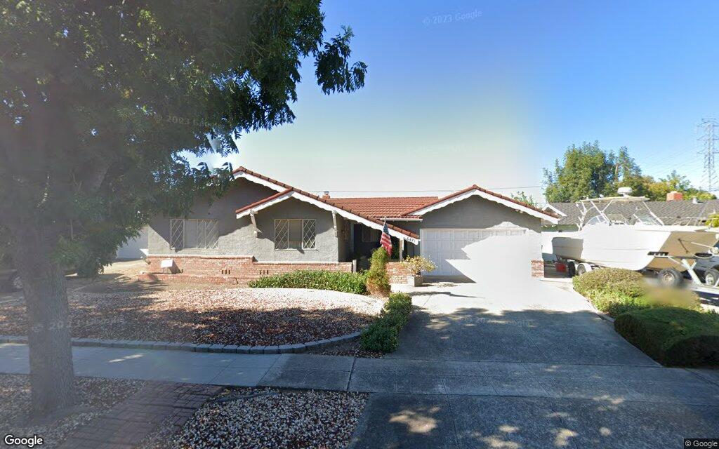 5471 Begonia Drive - Google Street View