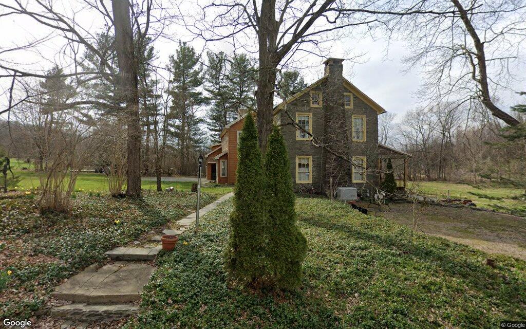 $625K, single-family house at 8 Old Philly 