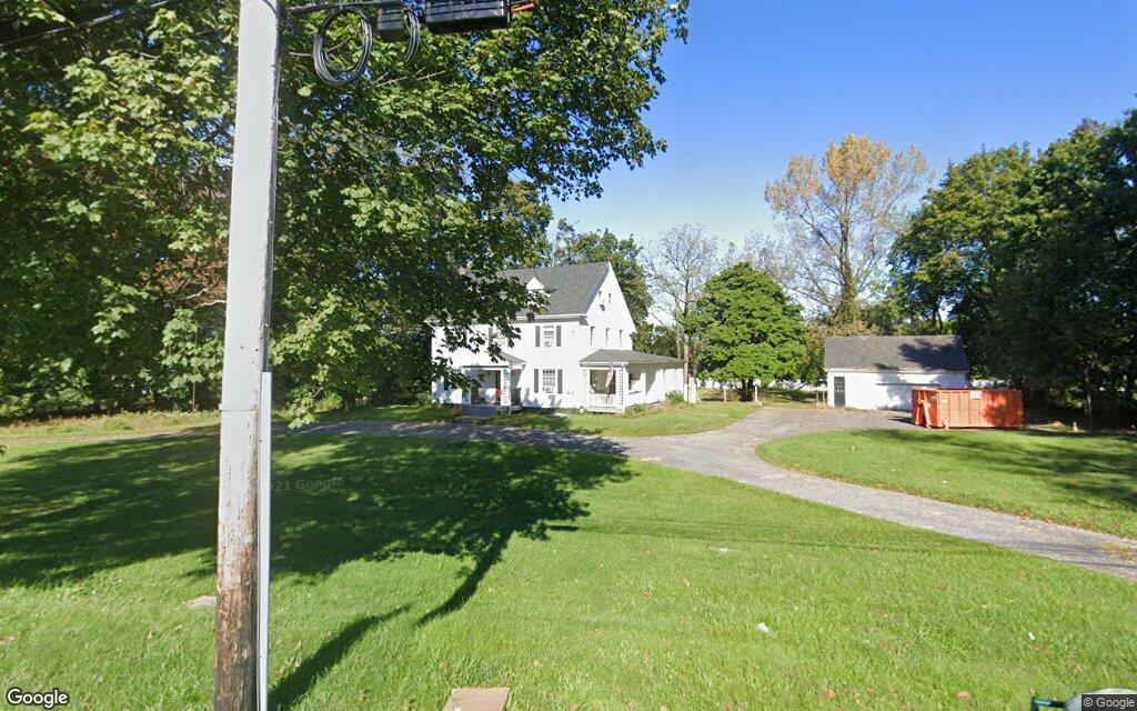 $475K, single-family house at 3905 Freemansburg Ave. 