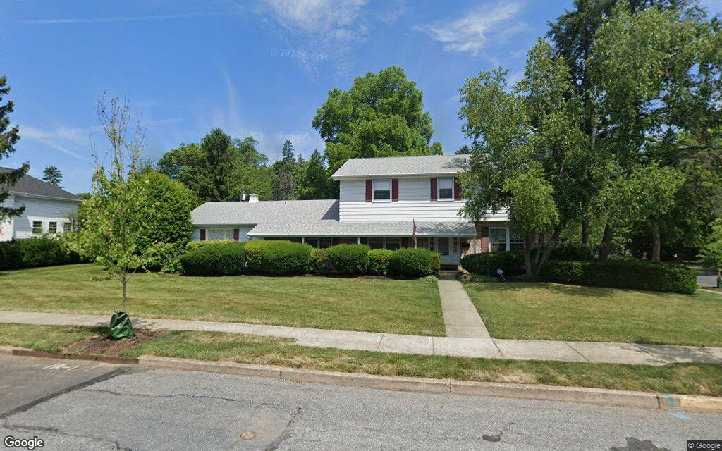 $435K, single-family home at 2301 West Fairview Street 