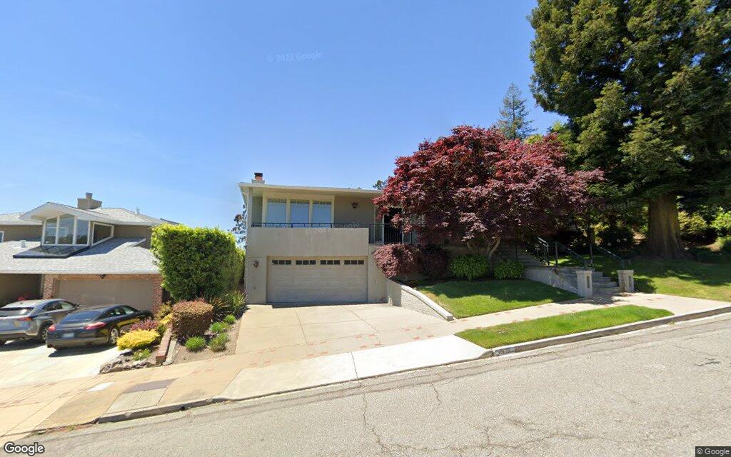 6833 Estates Drive - Google Street View