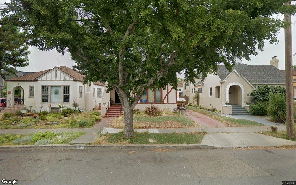 1626 Versailles Avenue - Google Street View