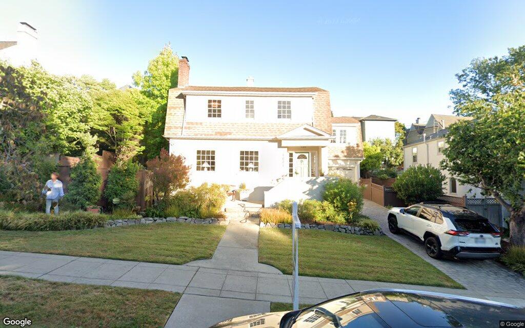 1021 Sunnyhills Road - Google Street View