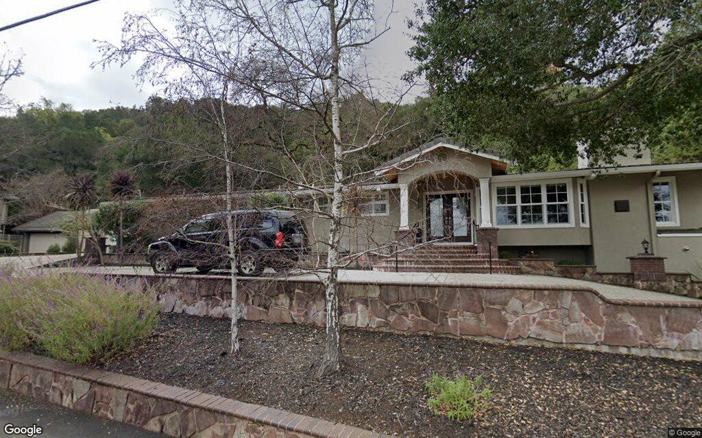 45 Golf Road - Google Street View