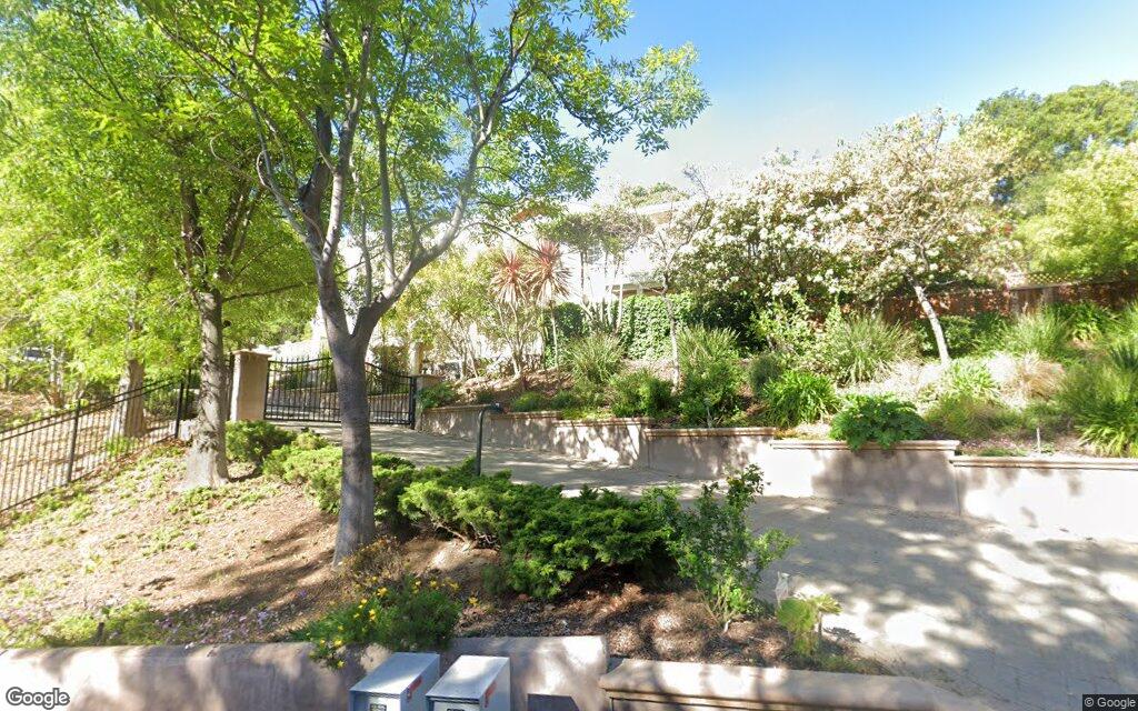 105 Laurel Avenue - Google Street View