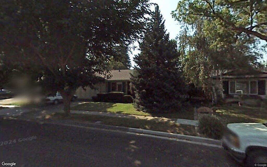 5380 Mallard Drive - Google Street View