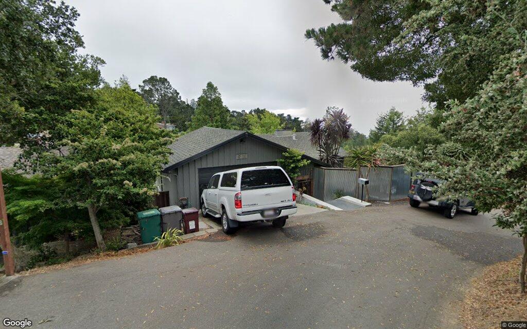 12 Ascot Lane - Google Street View