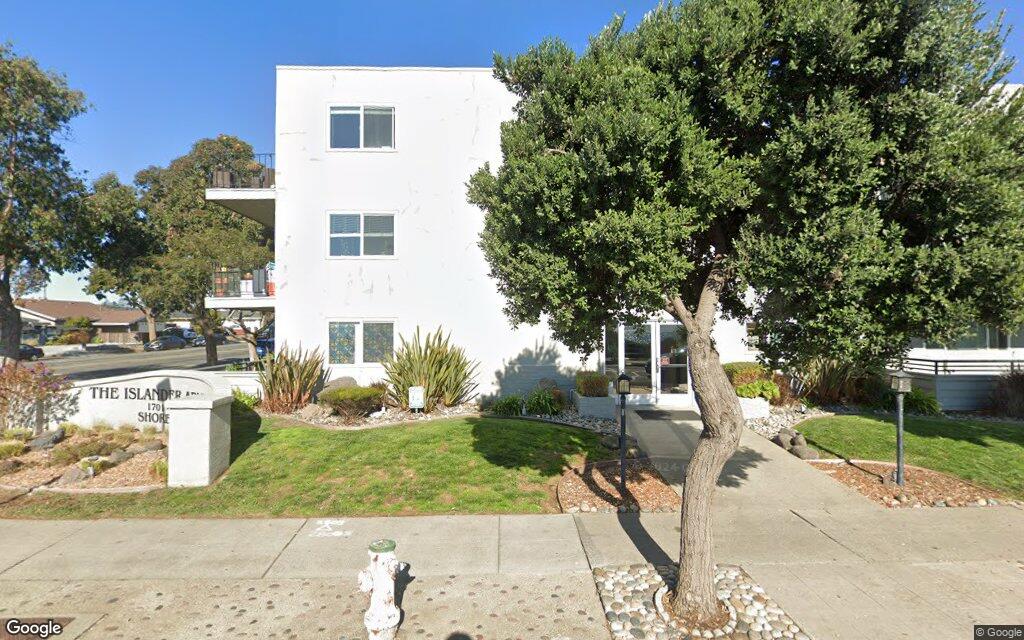 1701 Shoreline Drive - Google Street View