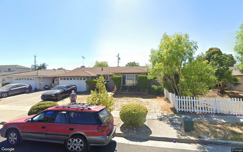 2584 Boren Drive - Google Street View