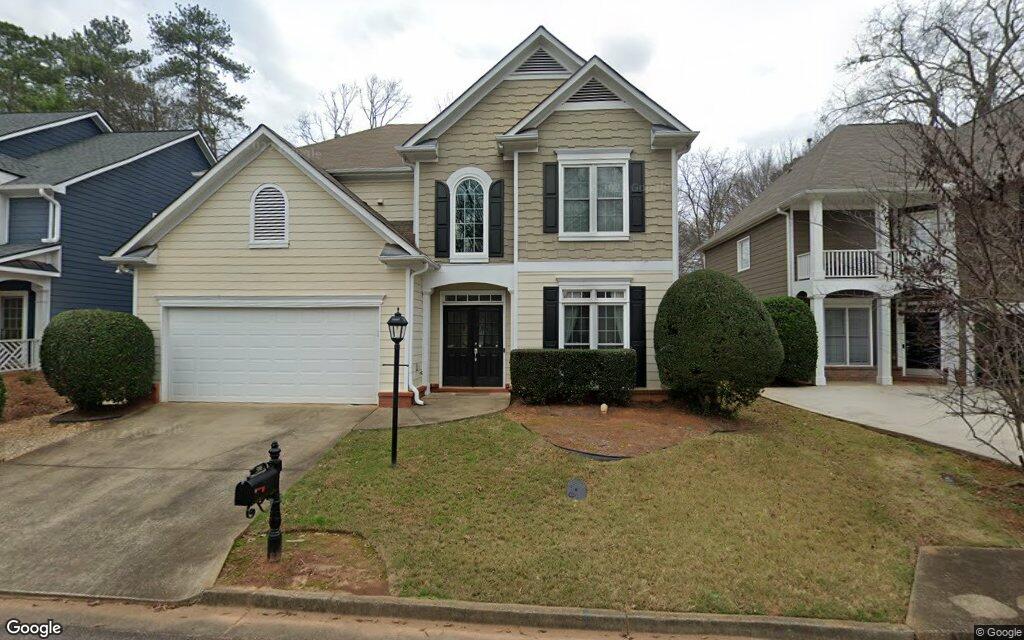Ivy Glen Circle