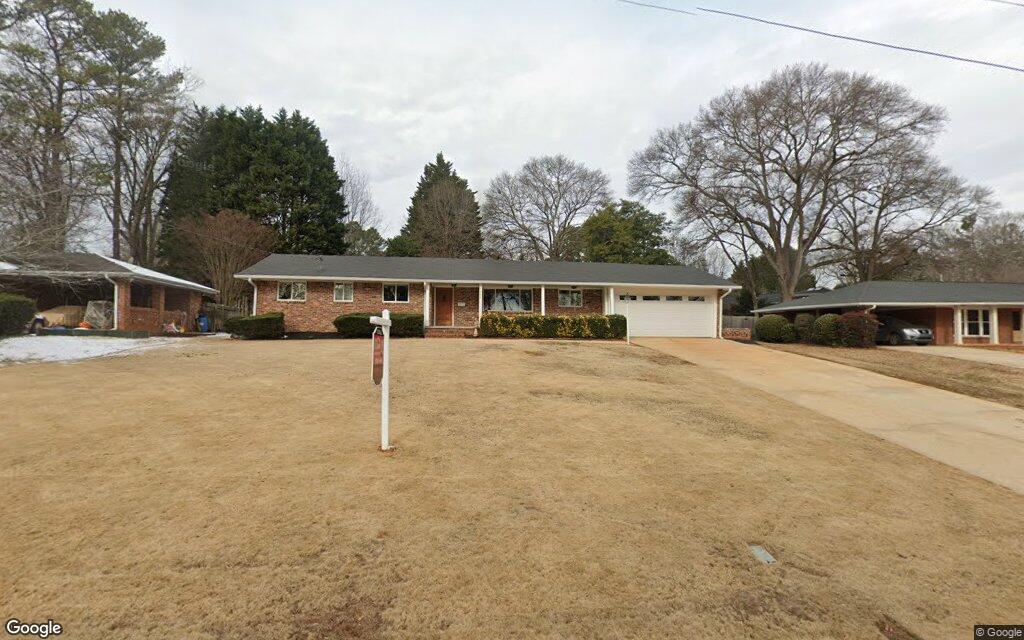 Chatsworth Drive