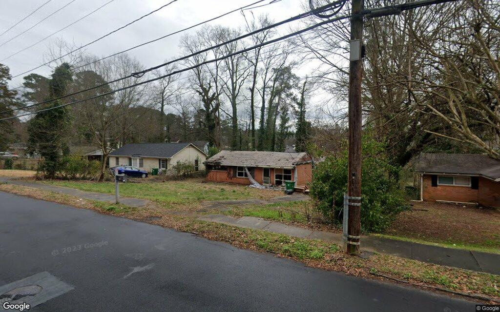 Longleaf Drive
