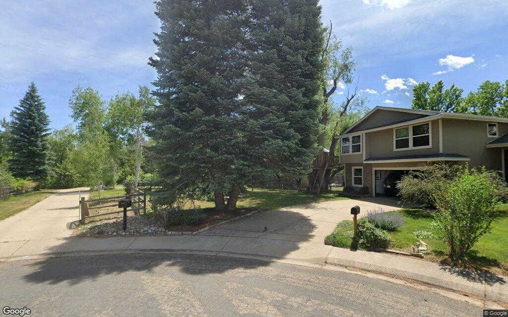 Black Cherry Court