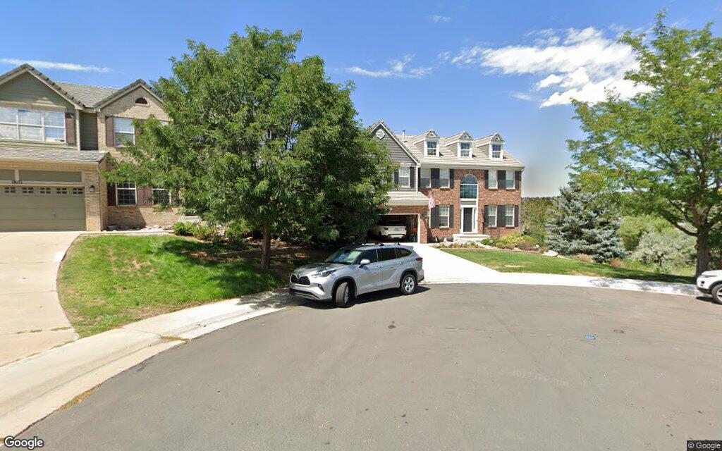 East Oakwood Place