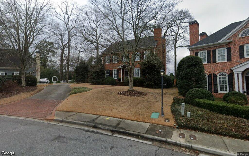 Collier Commons Circle