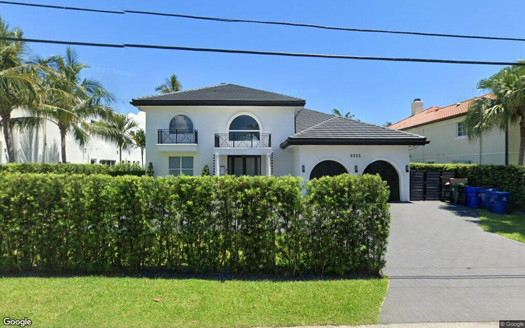 Sea Island Drive