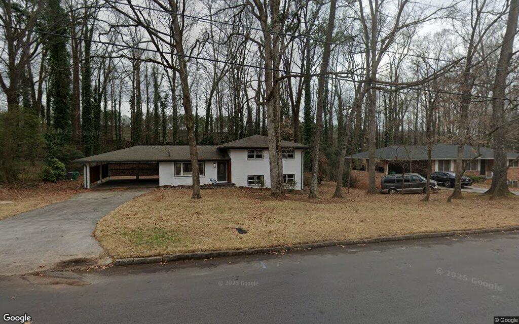 Oakridge Court