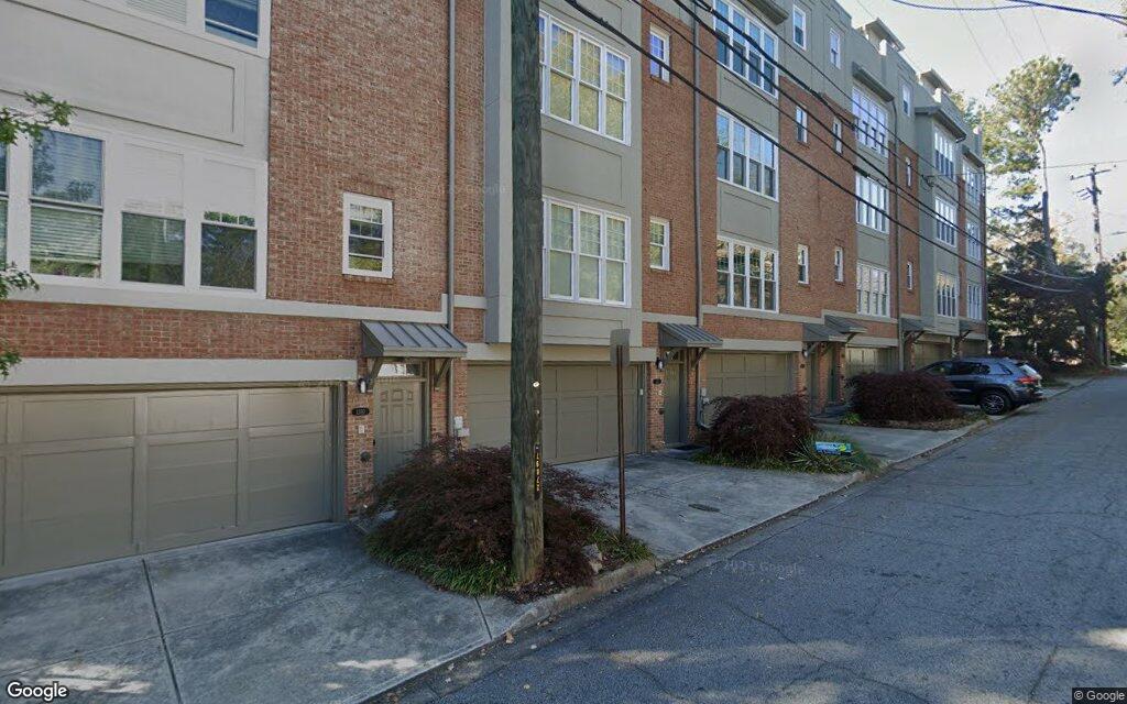 Dutch Valley Place