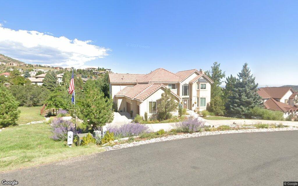Canyon Wren Way