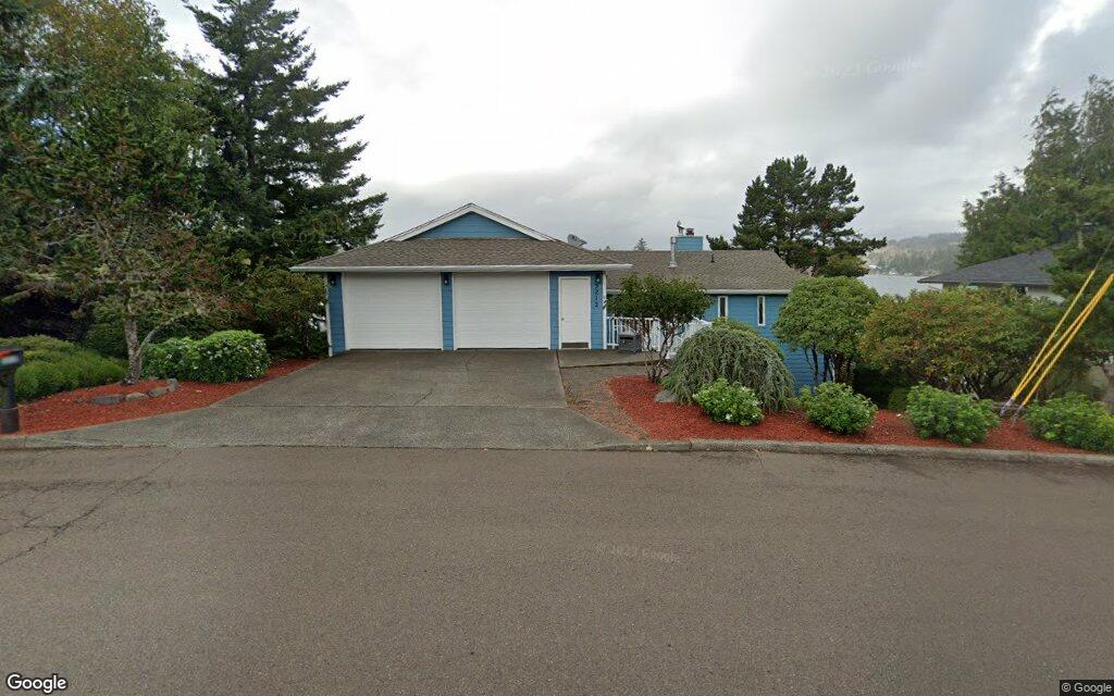 Northeast 32nd Drive