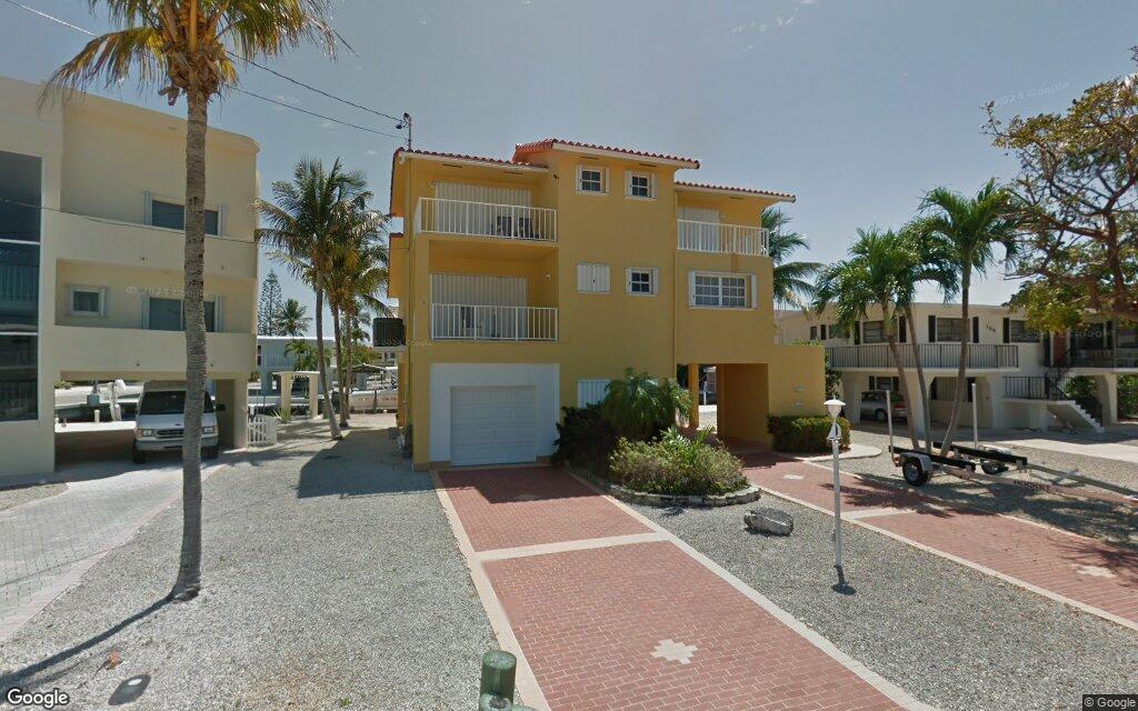 Buena Vista Court