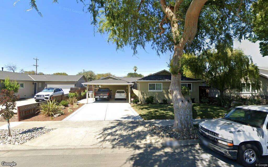 907 Redbird Drive - Google Street View