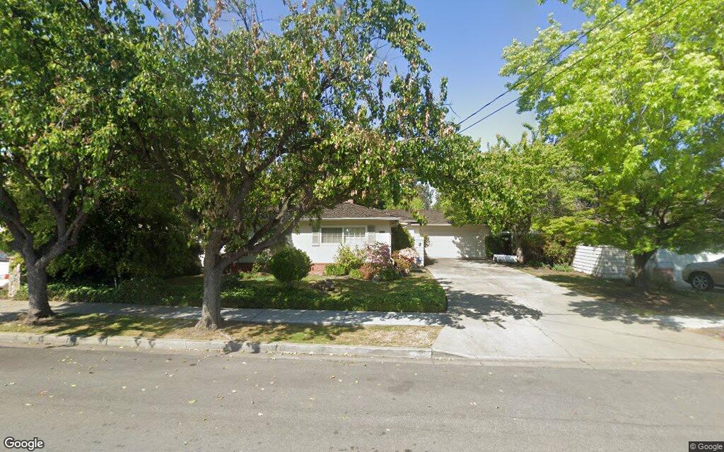 41657 Covington Drive - Google Street View