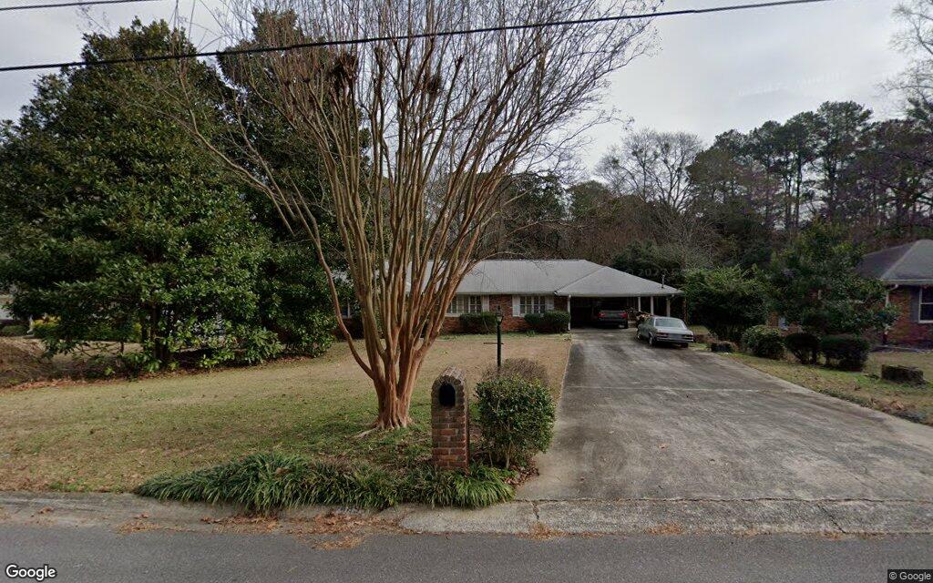 Lansbury Drive