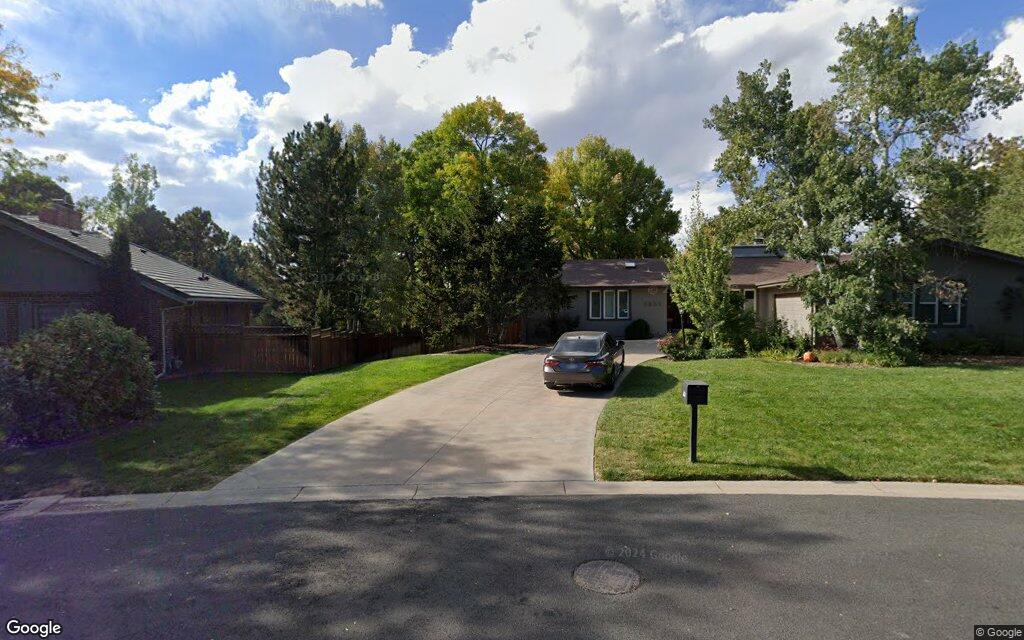 East Southmoor Circle