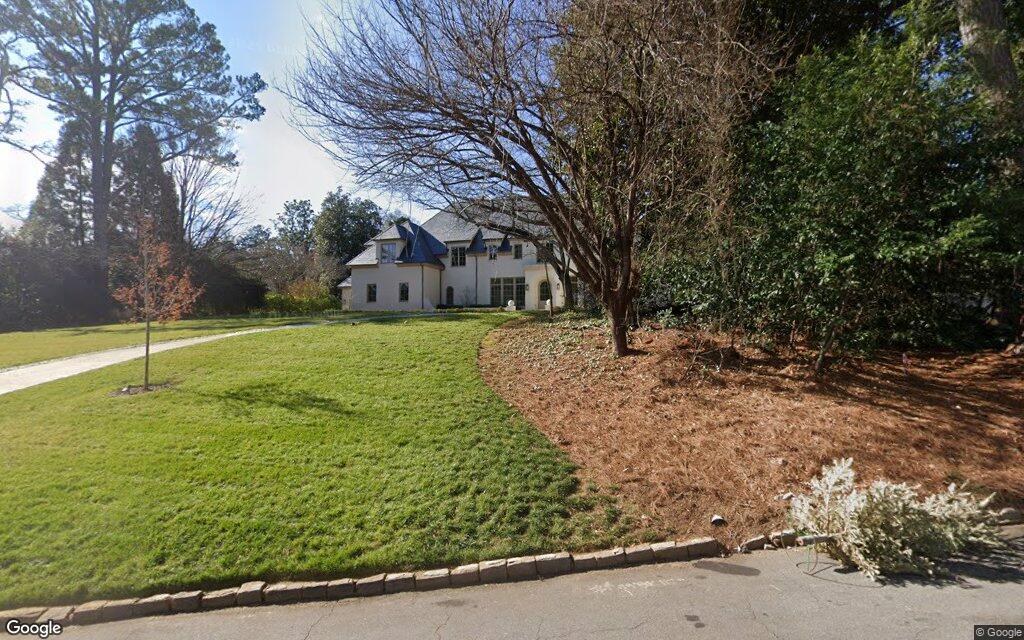 Knollwood Drive