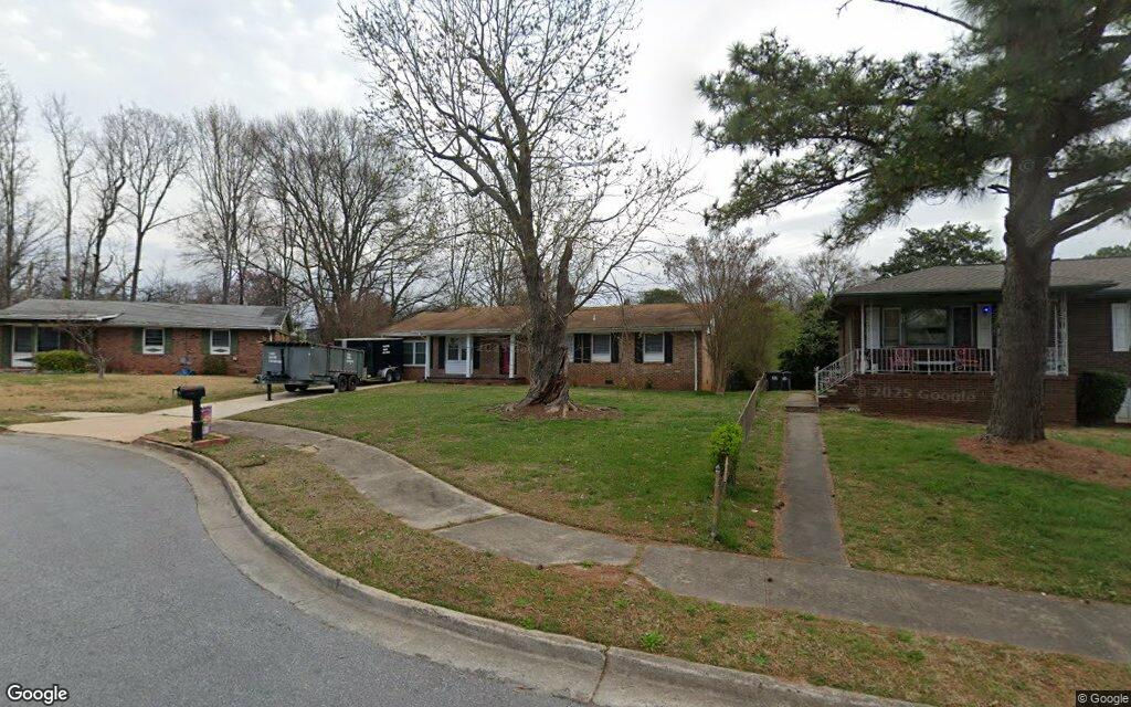 Holcomb Court