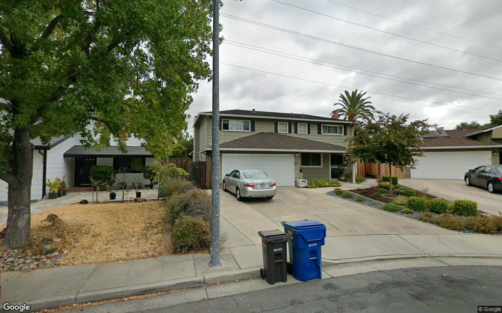 Elwood Drive