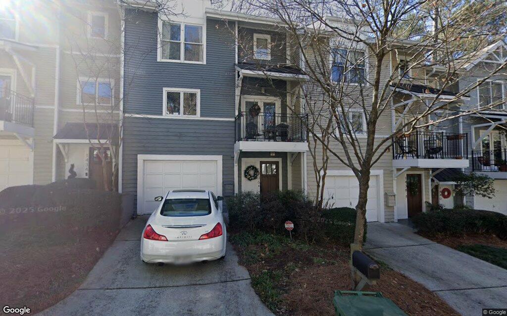 Hillpine Lane