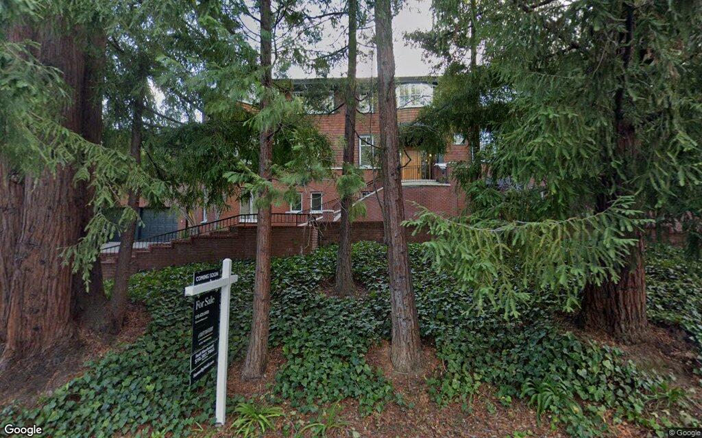 135 Cross Road - Google Street View