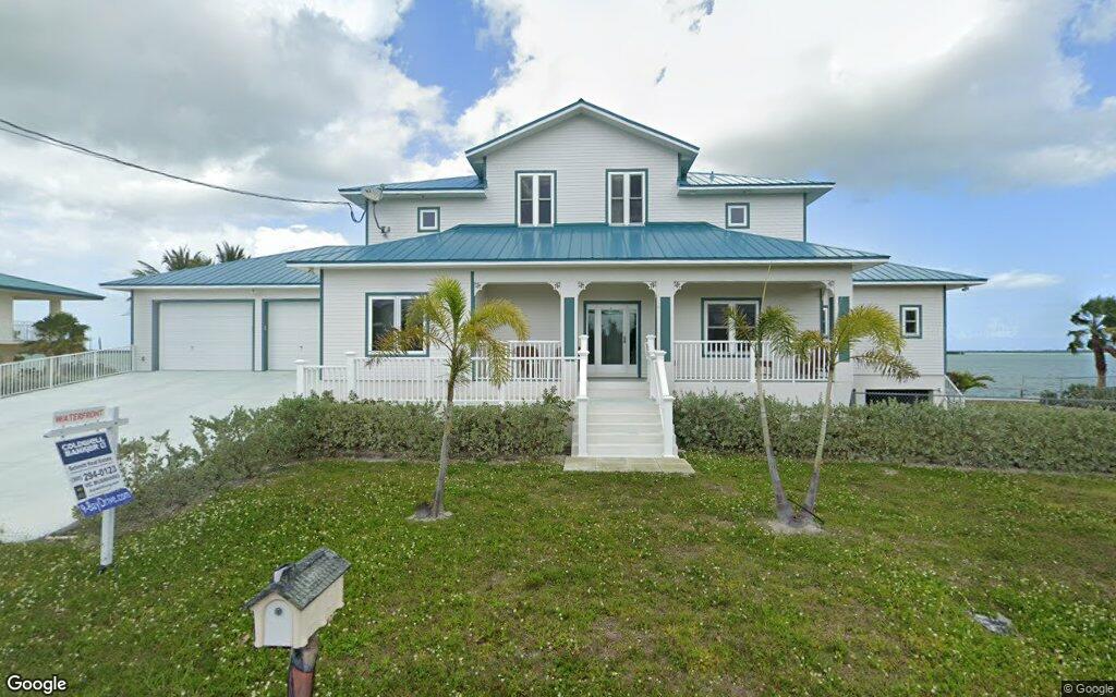 Bay Drive