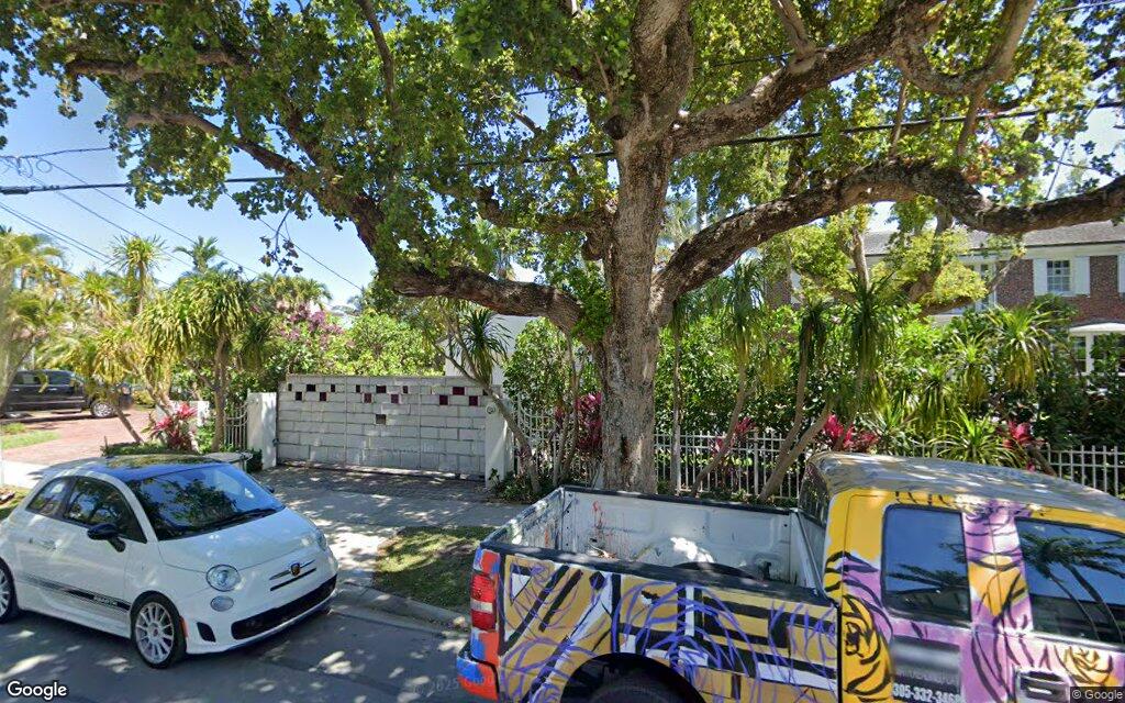 East Dilido Drive