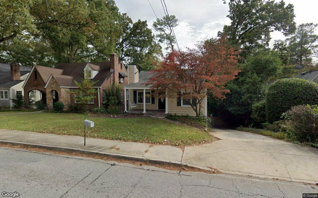 Lindbergh Drive