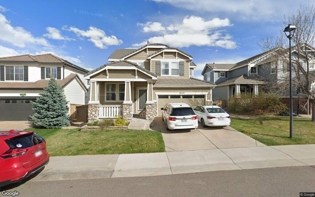 Laurelglen Circle