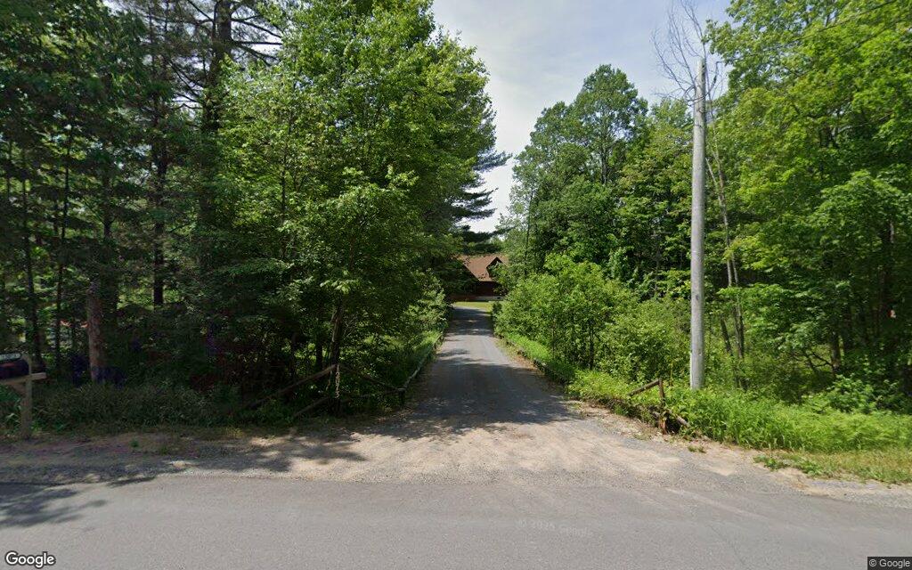Woodhull Road