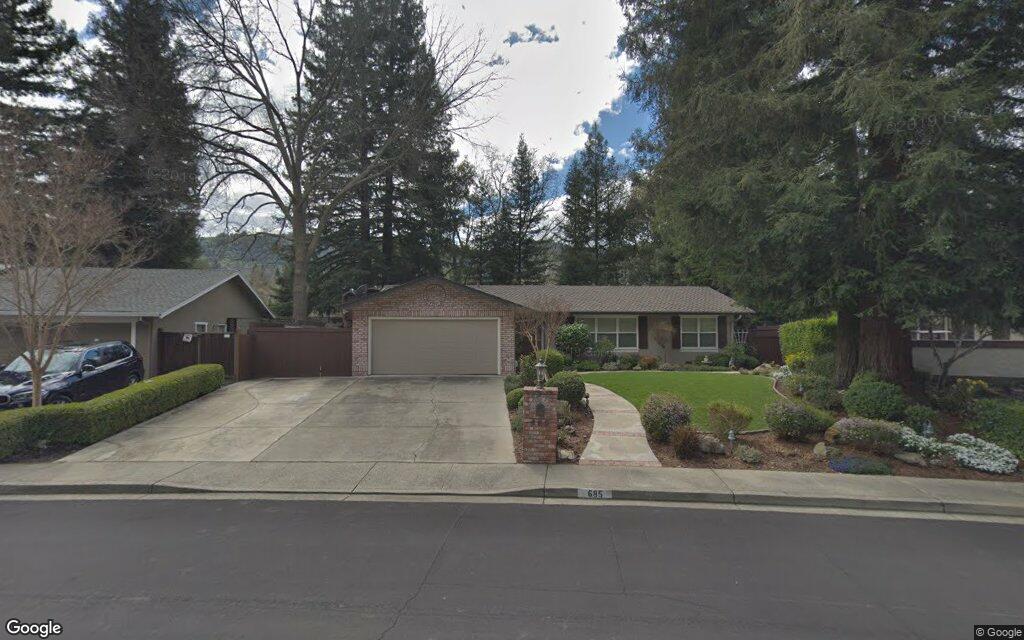 685 Las Barrancus Drive - Google Street View