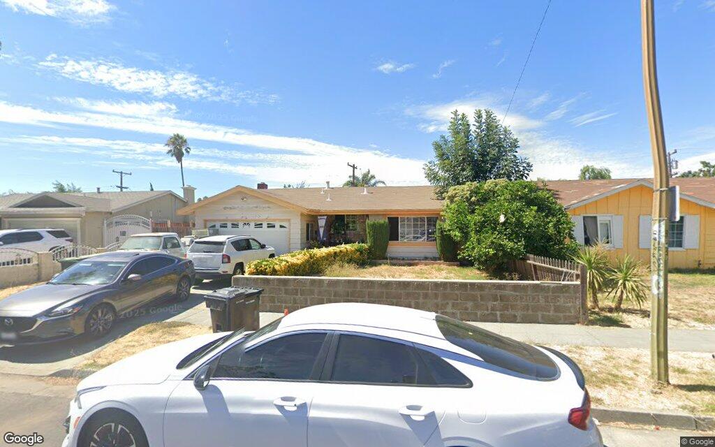 2293 Poplar Drive - Google Street View