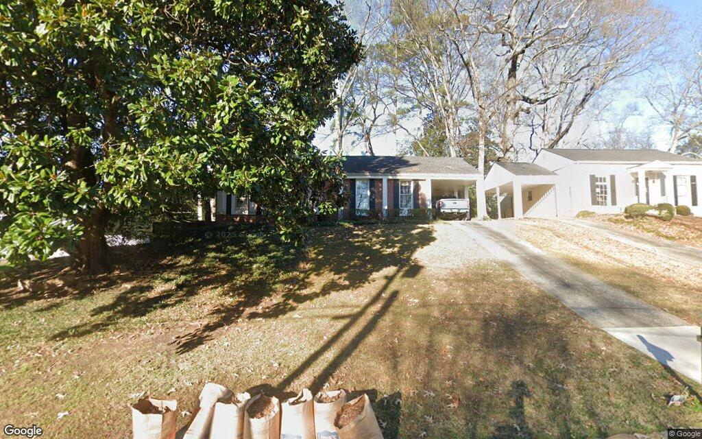 Walthall Drive